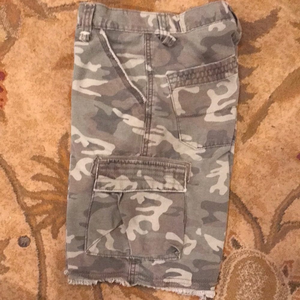 Levi’s camo cargo shorts